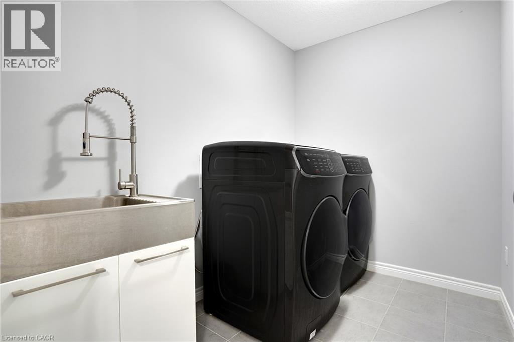 341 RIVERTRAIL Avenue, Kitchener, Ontario, N2A0K4 — Photo 32