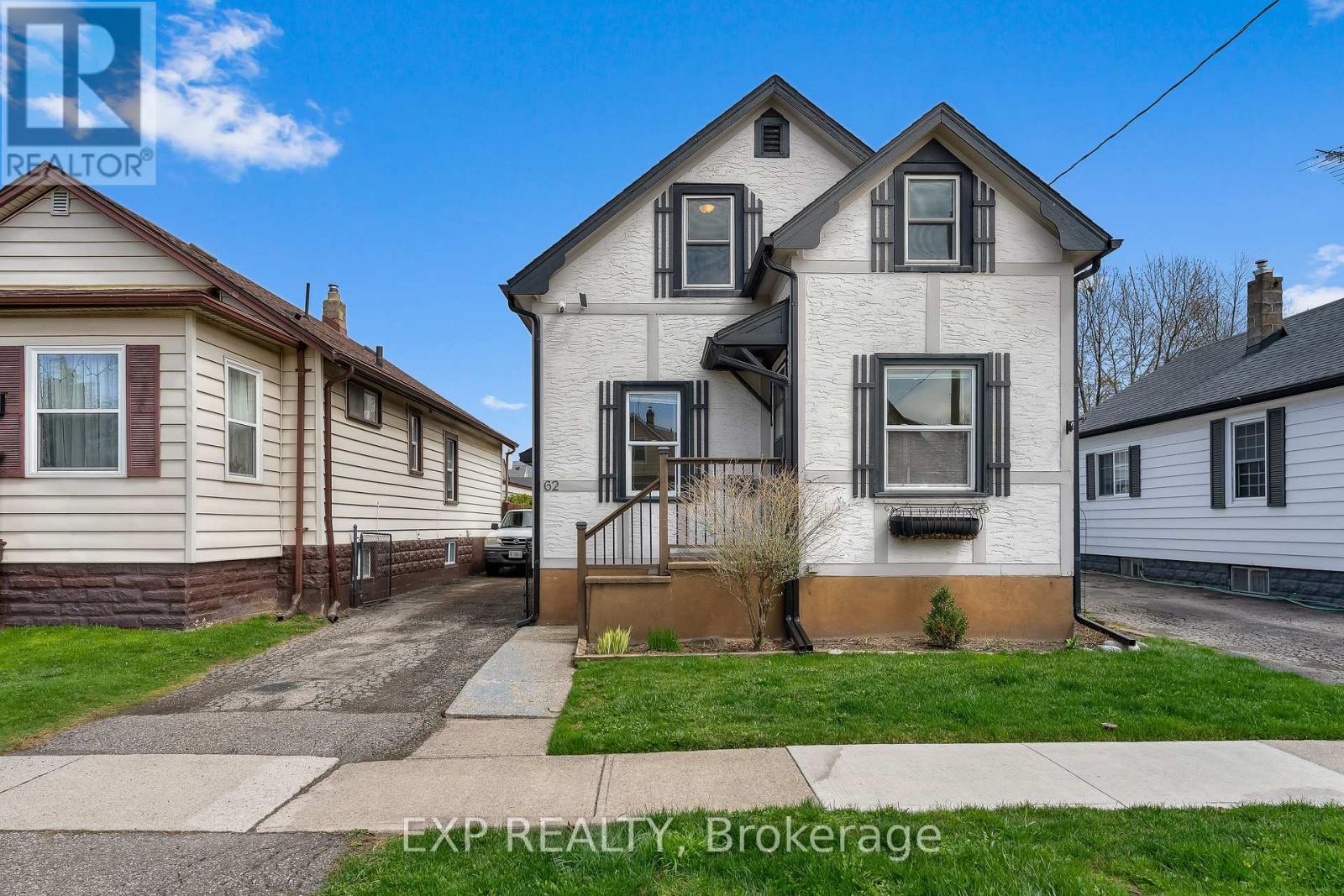 62 ROLLS AVENUE, St. Catharines (Fairview), Ontario, L2N1W1 — Photo 2