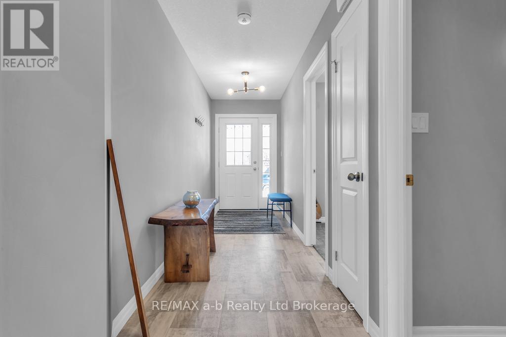 242 WILSON AVENUE, Tillsonburg, Ontario, N4G0H4 — Photo 10