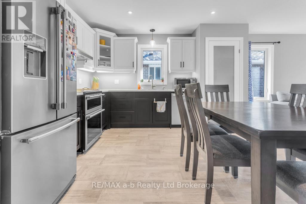 242 WILSON AVENUE, Tillsonburg, Ontario, N4G0H4 — Photo 15