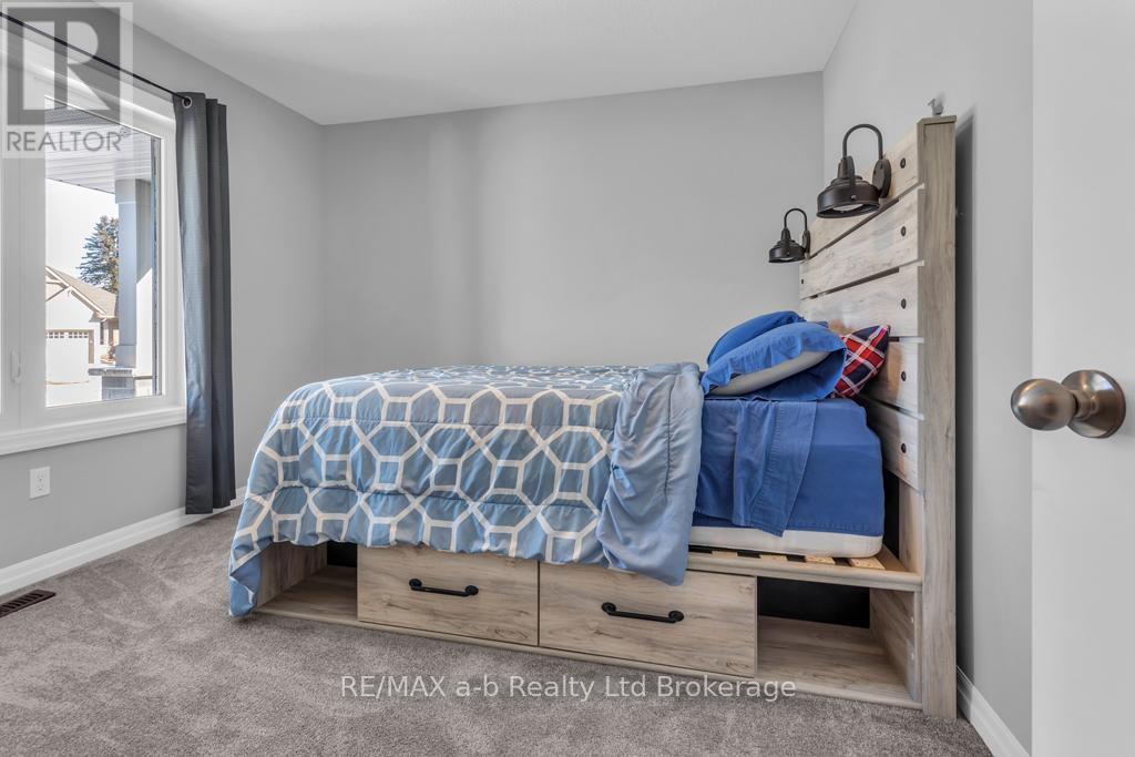 242 WILSON AVENUE, Tillsonburg, Ontario, N4G0H4 — Photo 29