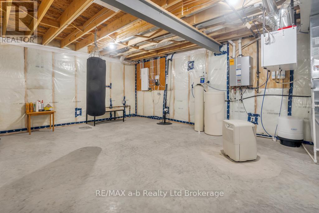 242 WILSON AVENUE, Tillsonburg, Ontario, N4G0H4 — Photo 32