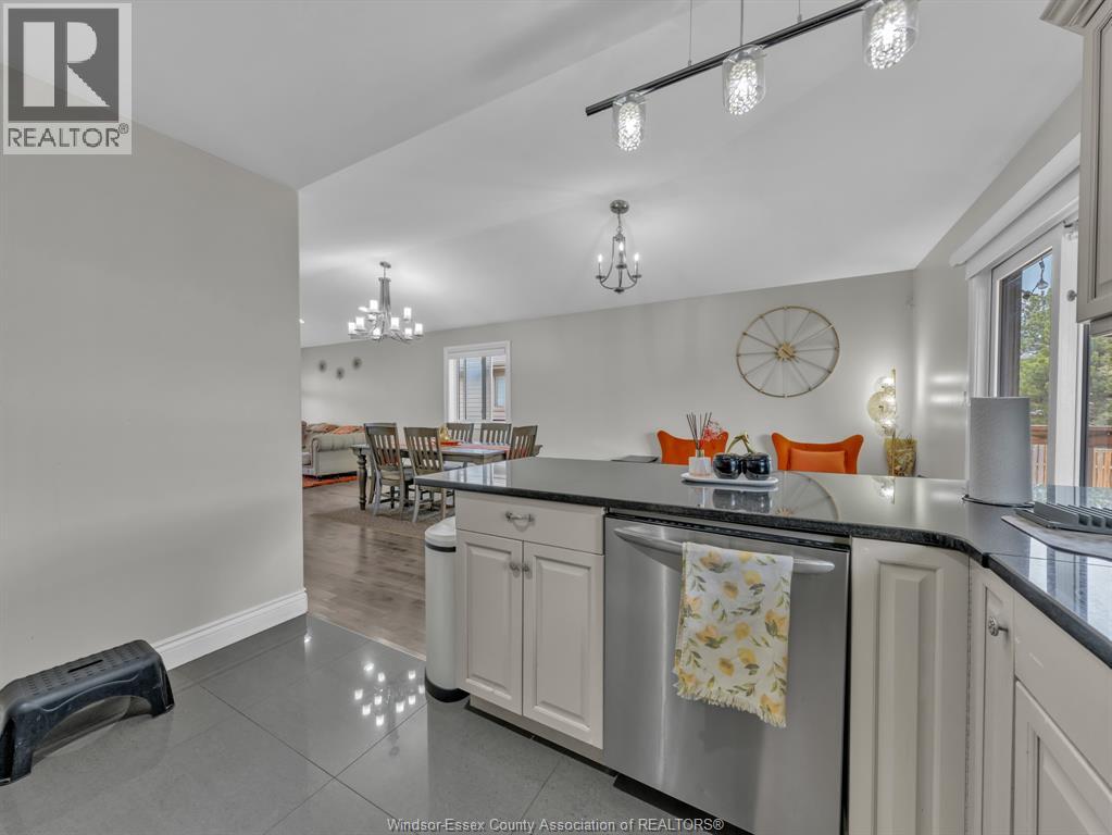 3112 ARPINO AVENUE, Windsor, Ontario, N8N0A7 — Photo 13