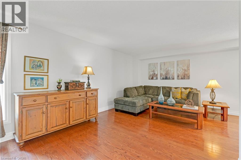 1471 PICKWICK Drive, Mississauga, Ontario, L5V1V7 — Photo 6