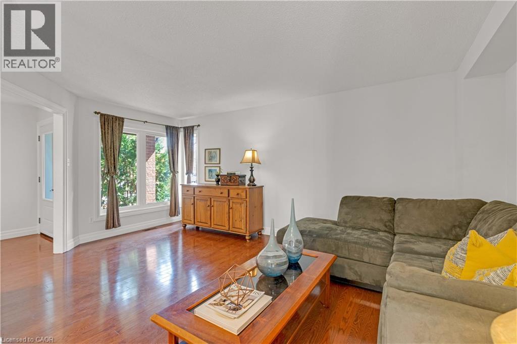 1471 PICKWICK Drive, Mississauga, Ontario, L5V1V7 — Photo 8