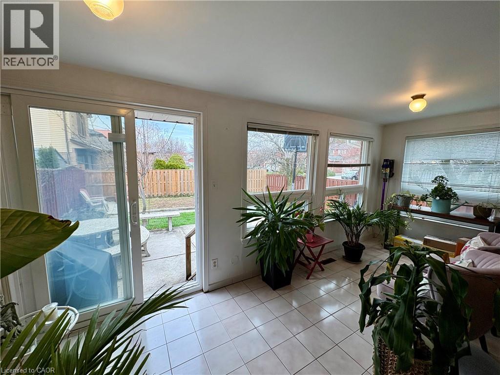 4313 LEE Drive, Mississauga, Ontario, L4W4A9 — Photo 9