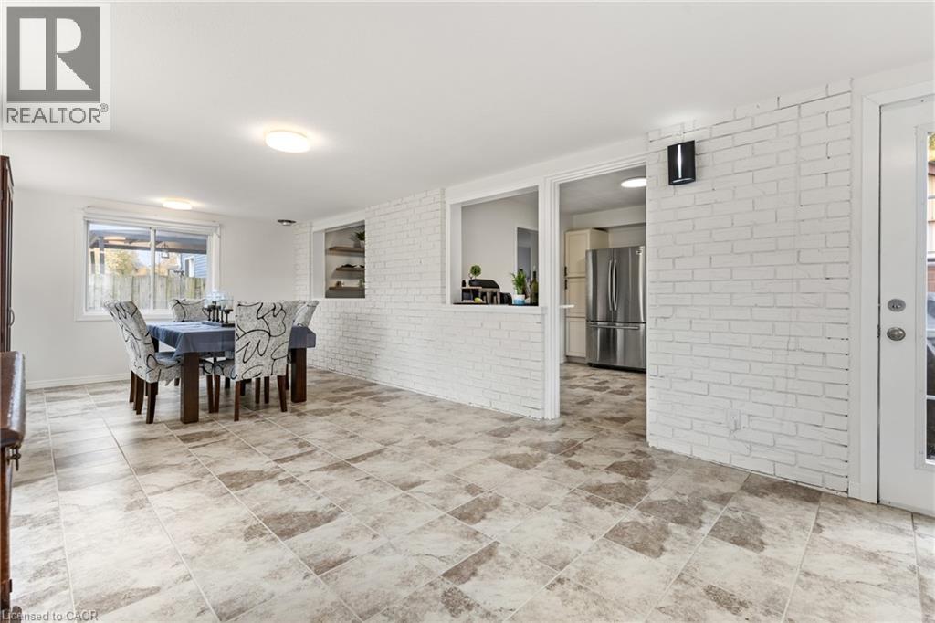 36 ANGELA Crescent, Cambridge, Ontario, N1S4B6 — Photo 11