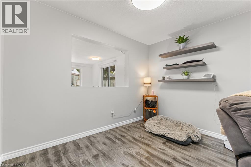 36 ANGELA Crescent, Cambridge, Ontario, N1S4B6 — Photo 14