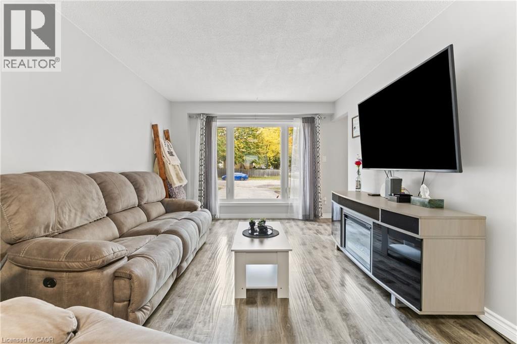 36 ANGELA Crescent, Cambridge, Ontario, N1S4B6 — Photo 15