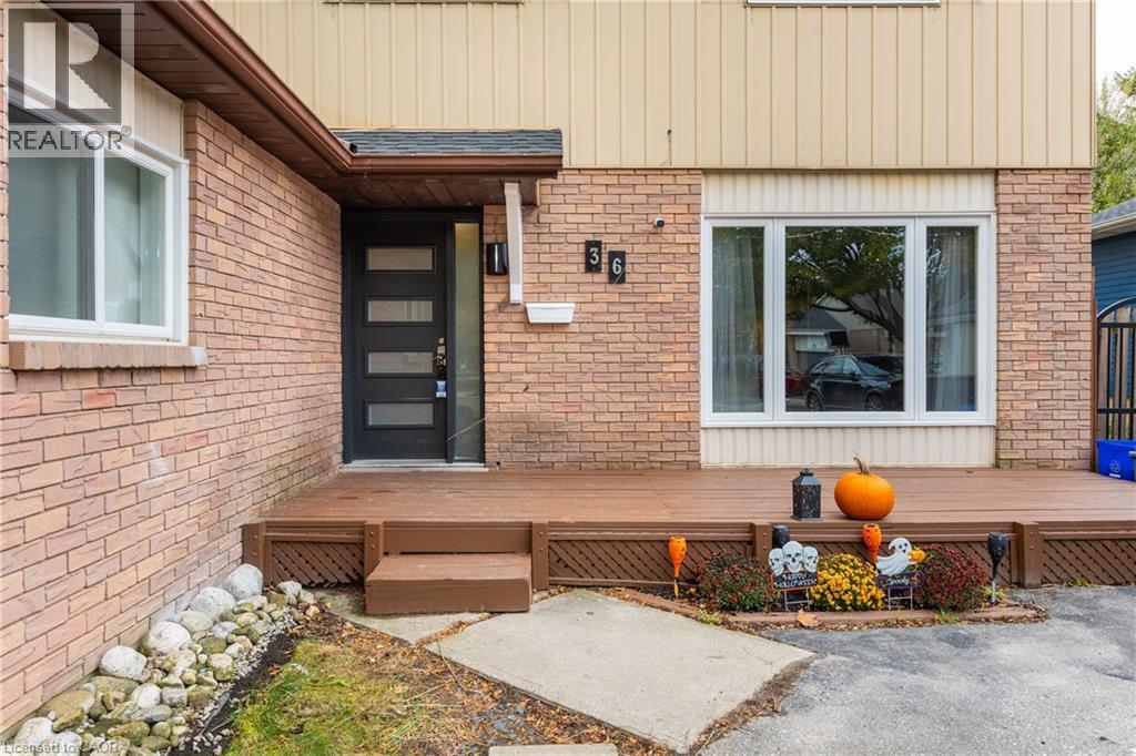36 ANGELA Crescent, Cambridge, Ontario, N1S4B6 — Photo 3