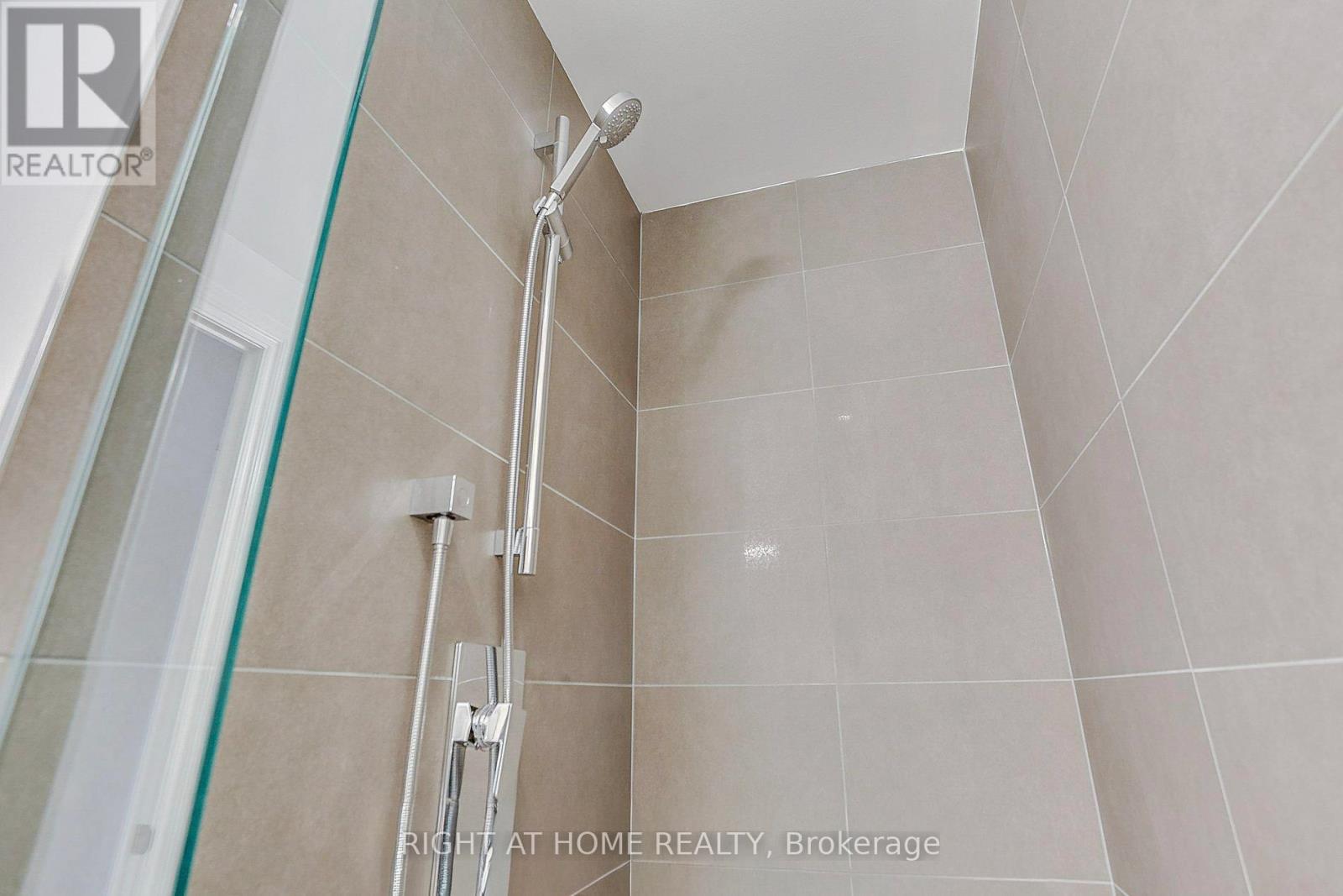 705 - 608 RICHMOND STREET W, Toronto (Waterfront Communities), Ontario, M5V1Y9 — Photo 12