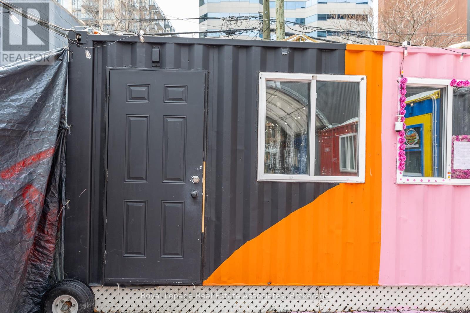 617 QUEEN STREET W, Toronto (Waterfront Communities), Ontario, M5V2B7 — Photo 15