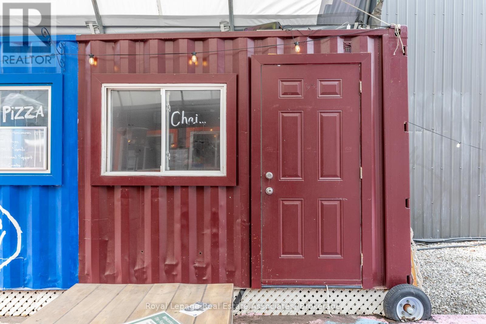 617 QUEEN STREET W, Toronto (Waterfront Communities), Ontario, M5V2B7 — Photo 9