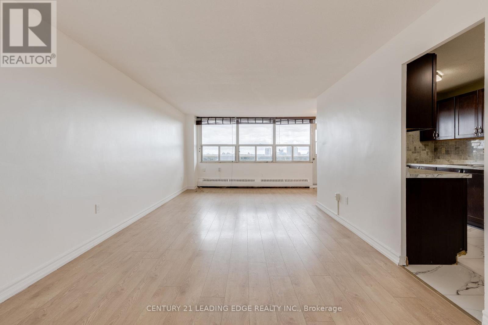 1704 - 270 PALMDALE DRIVE, Toronto (Tam O'Shanter-Sullivan), Ontario, M1T3N8 — Photo 3