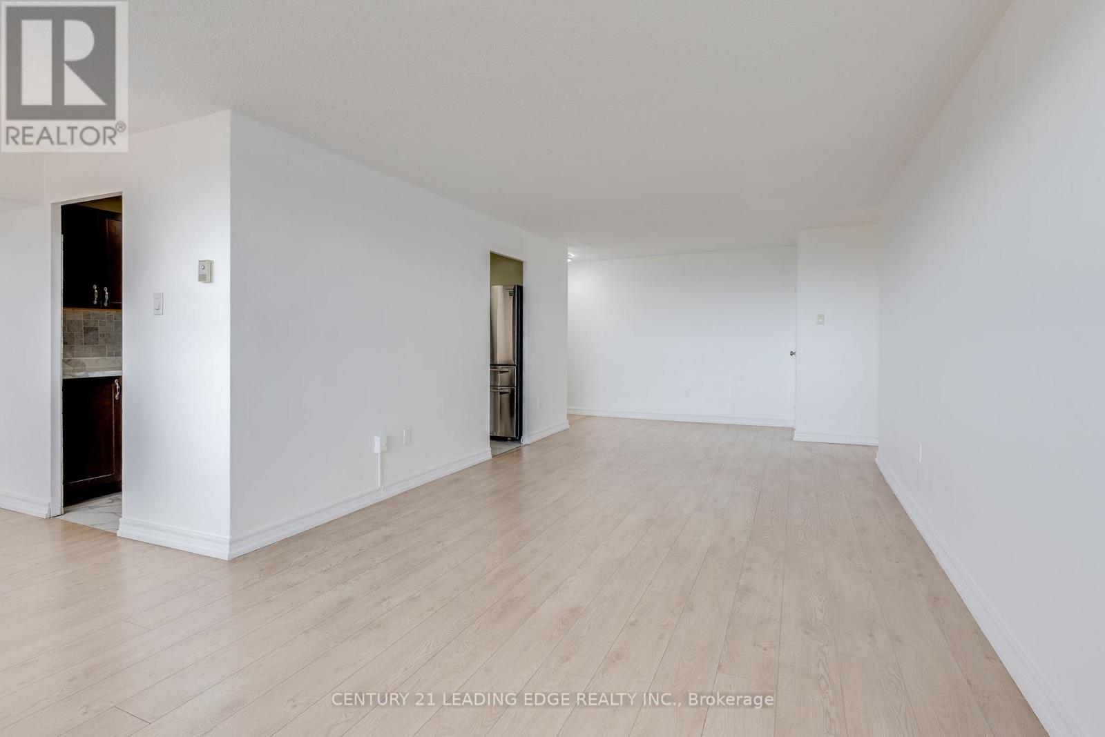 1704 - 270 PALMDALE DRIVE, Toronto (Tam O'Shanter-Sullivan), Ontario, M1T3N8 — Photo 6