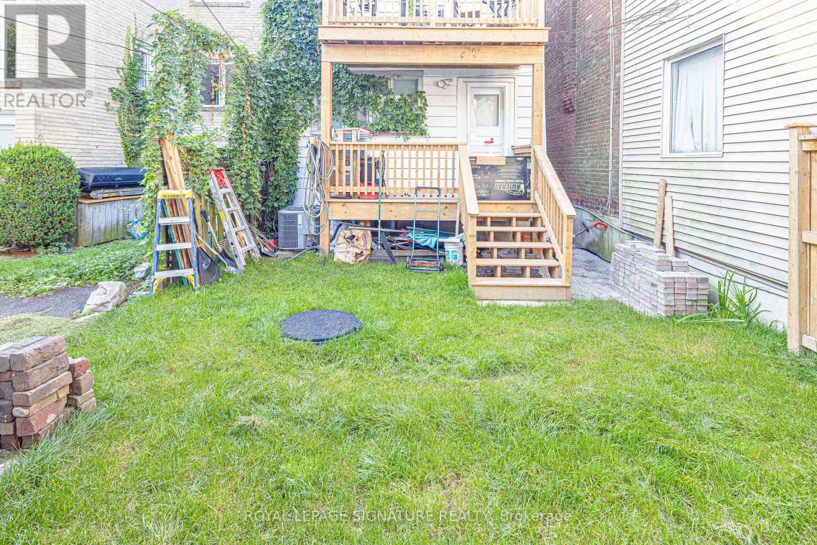 UPPER - 20 KEWBEACH AVENUE, Toronto (The Beaches), Ontario, M4L1B7 — Photo 14