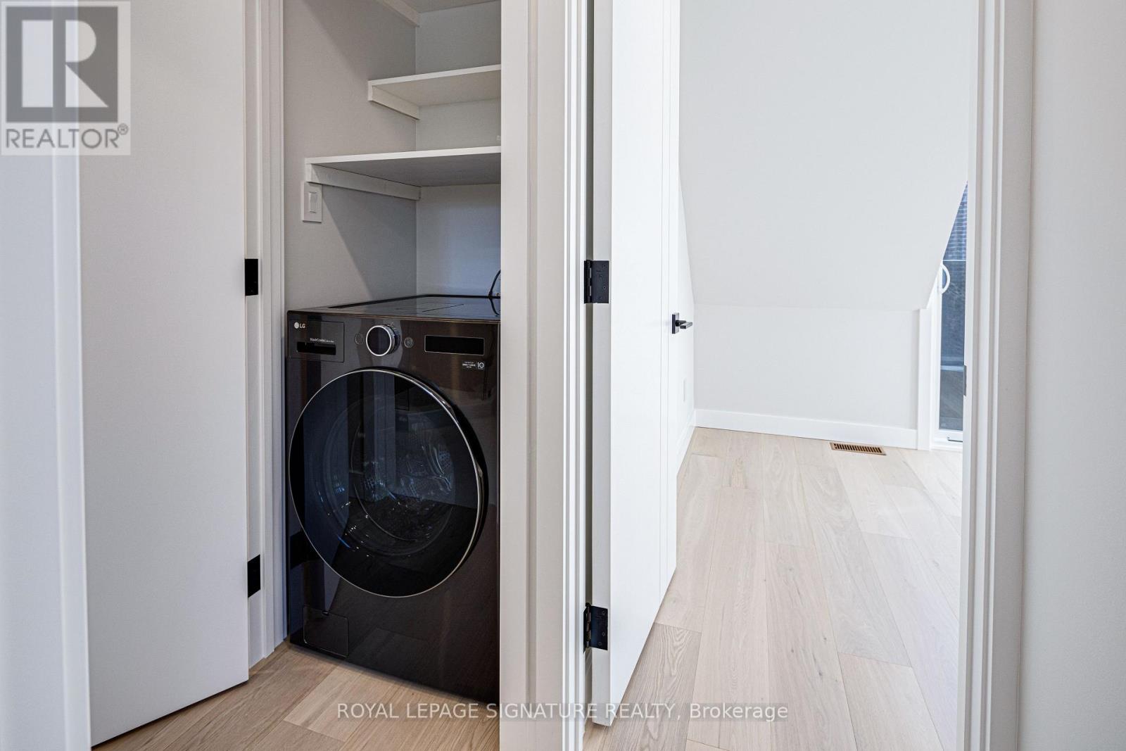 UPPER - 20 KEWBEACH AVENUE, Toronto (The Beaches), Ontario, M4L1B7 — Photo 21