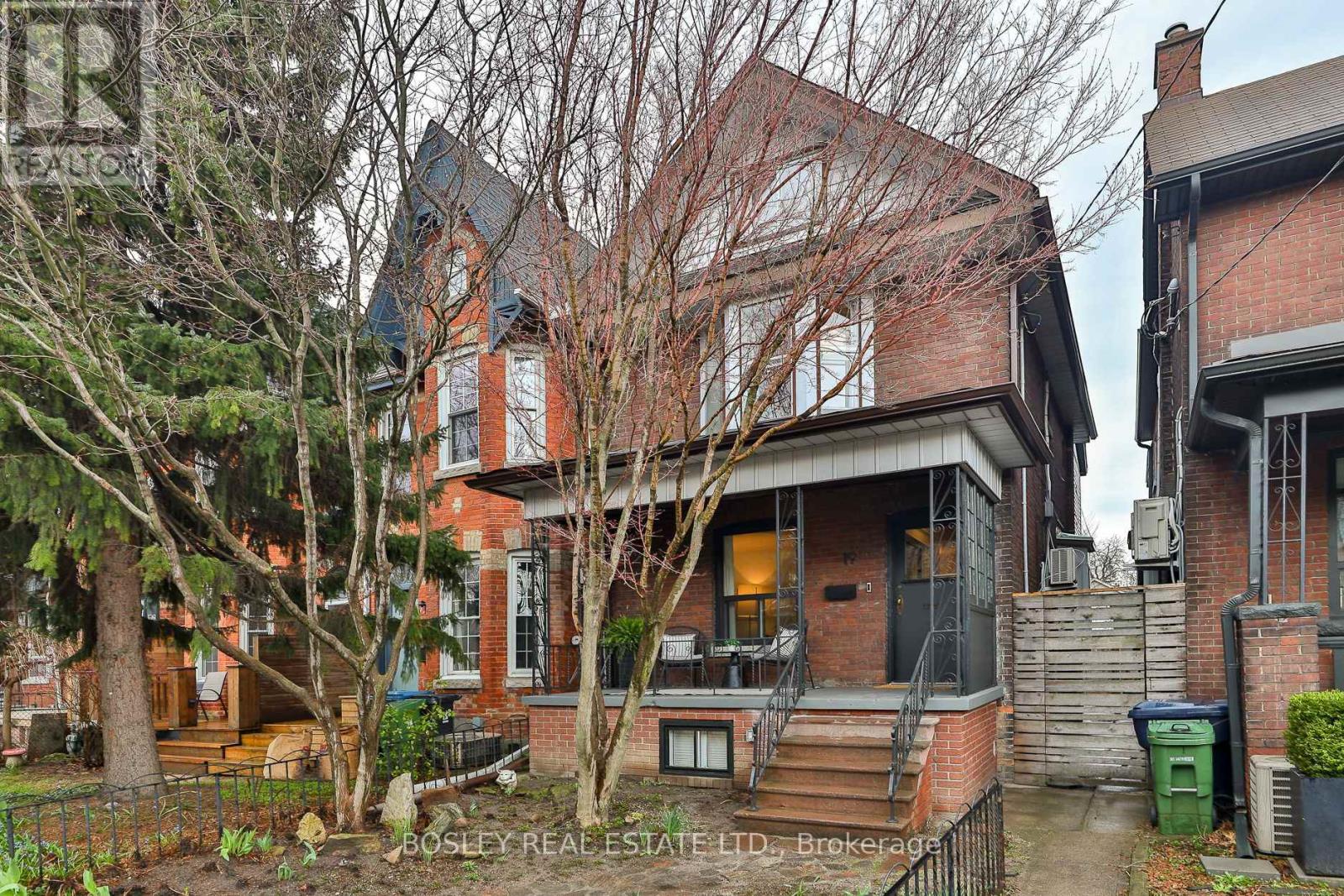 19 FERN AVENUE, Toronto (Roncesvalles), Ontario, M6R1J9 — Photo 2