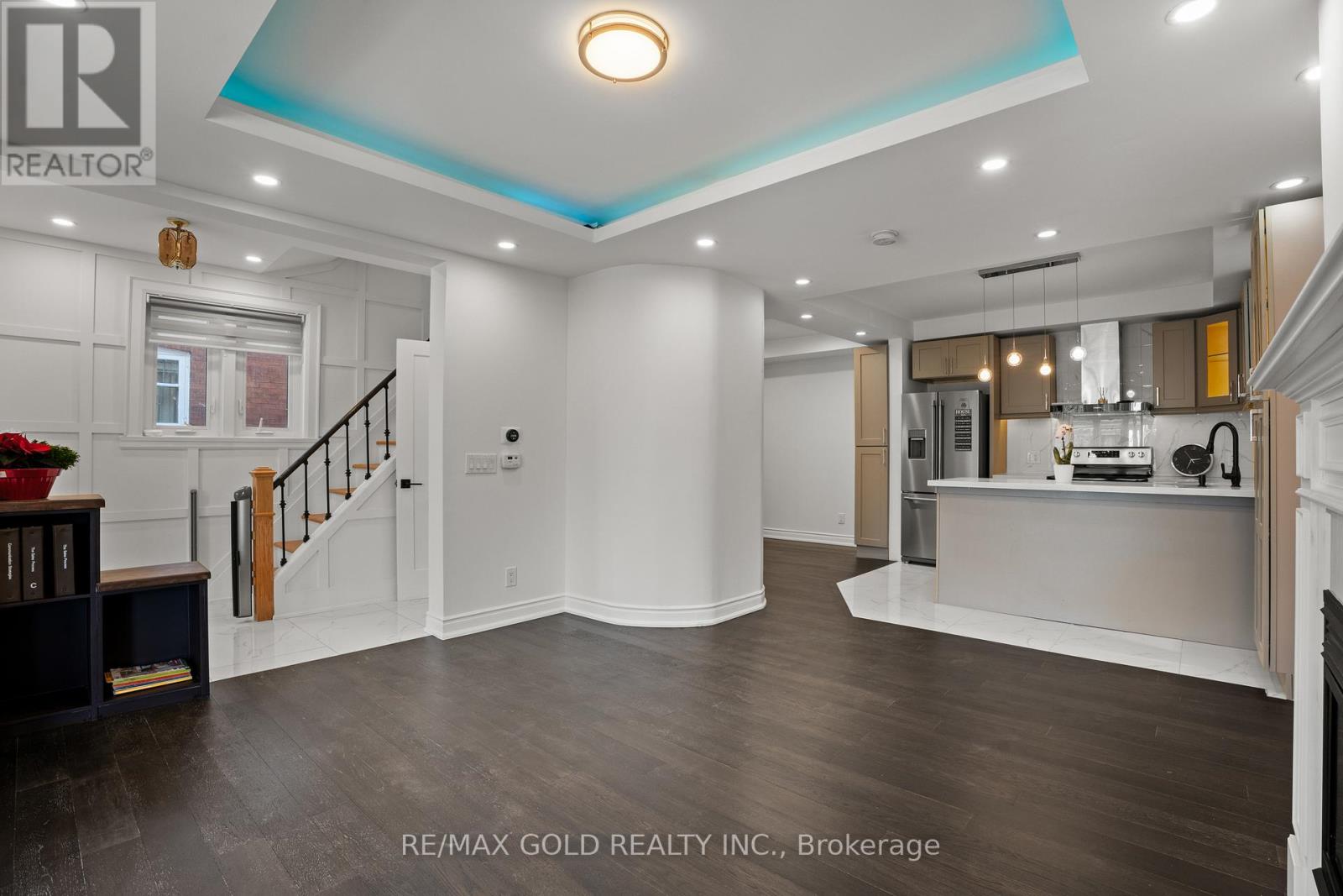 59 DAVID STREET, Brampton (Downtown Brampton), Ontario, L6X1J6 — Photo 2