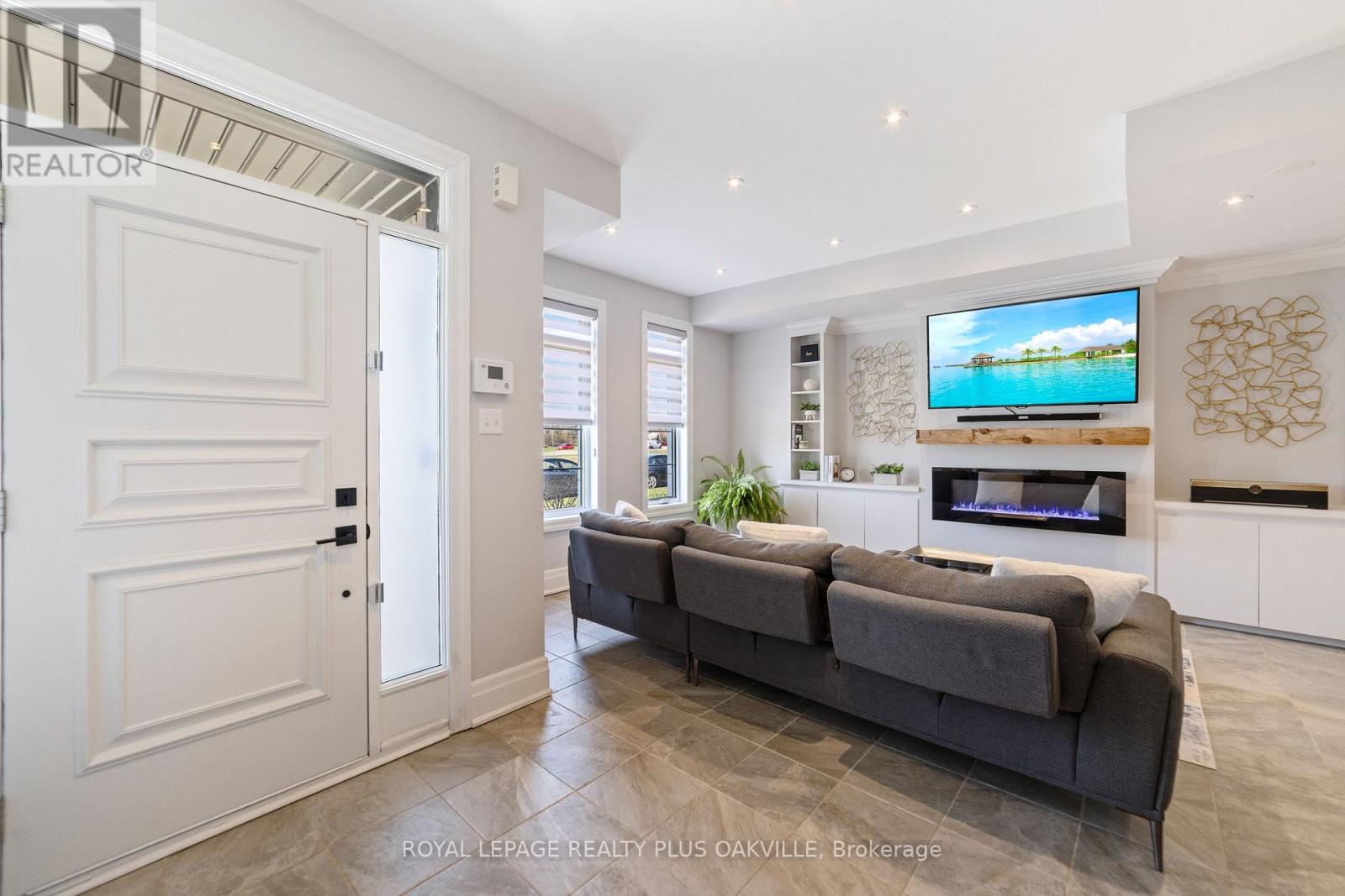 2275 KHALSA GATE, Oakville (WM Westmount), Ontario, L6M1P4 — Photo 3