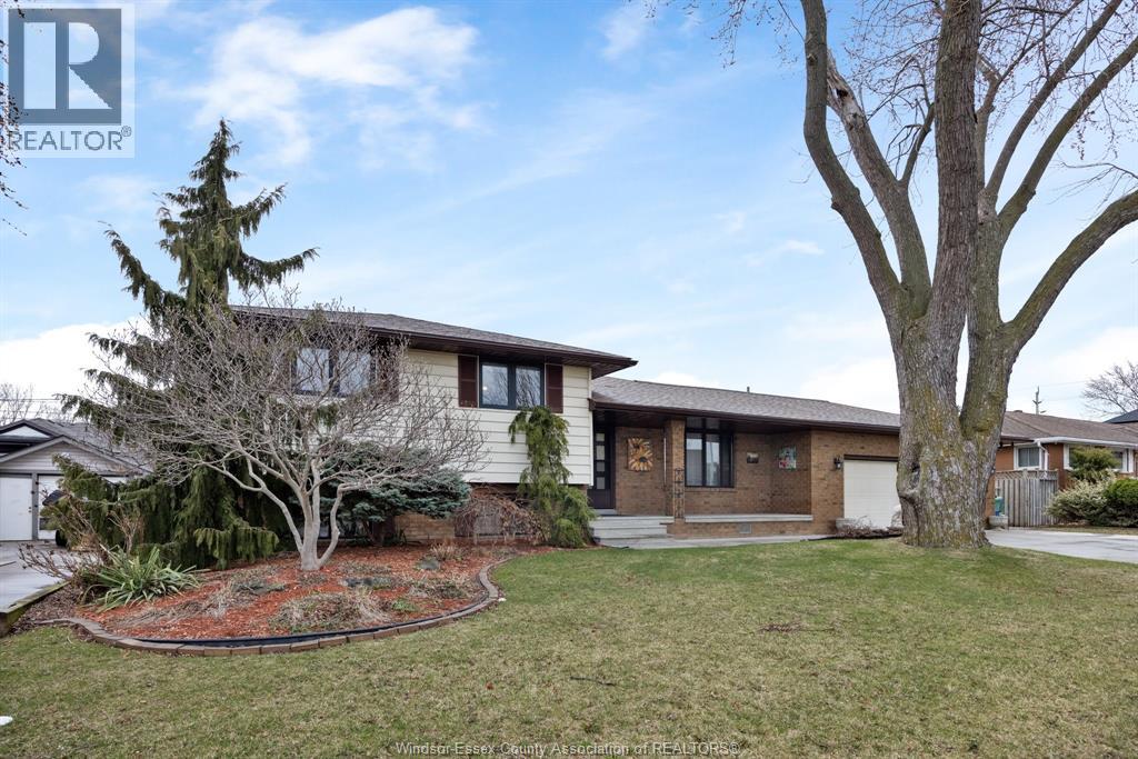 2374 RANDOLPH AVENUE, Windsor, Ontario, N8E3X4 — Photo 2