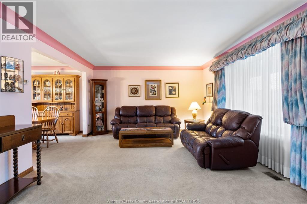 2374 RANDOLPH AVENUE, Windsor, Ontario, N8E3X4 — Photo 4