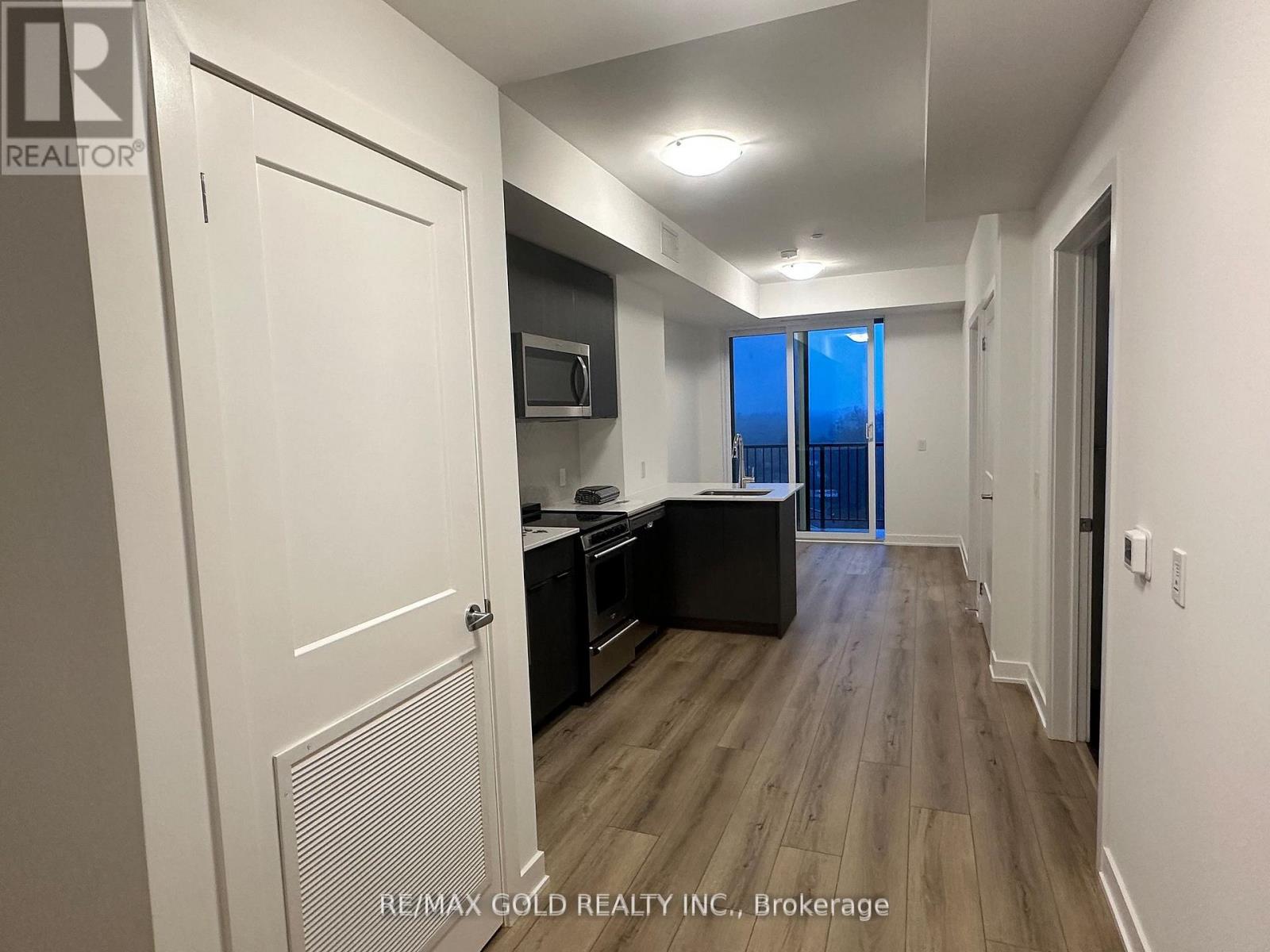 605 - 312 ERB STREET W, Waterloo, Ontario, N2L1W3 — Photo 3