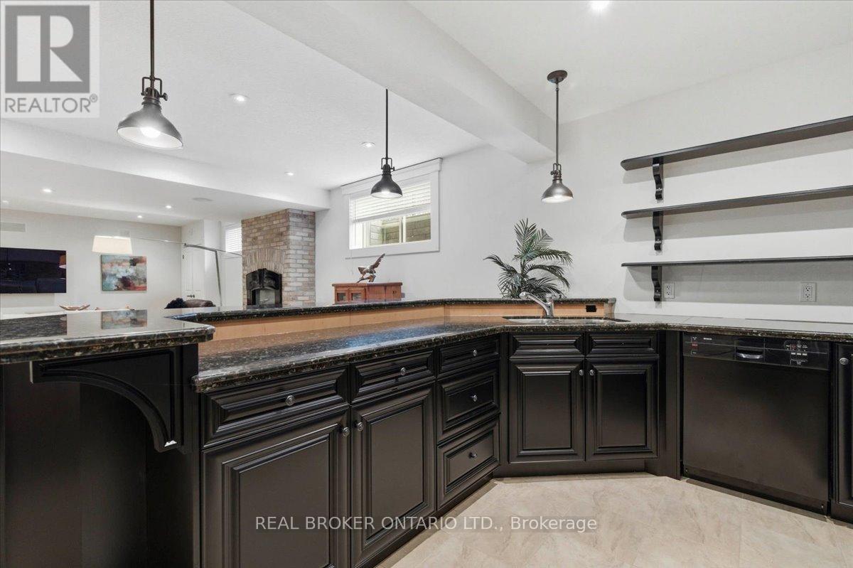 945 RIVERSTONE COURT, Kitchener, Ontario, N2P0A3 — Photo 32