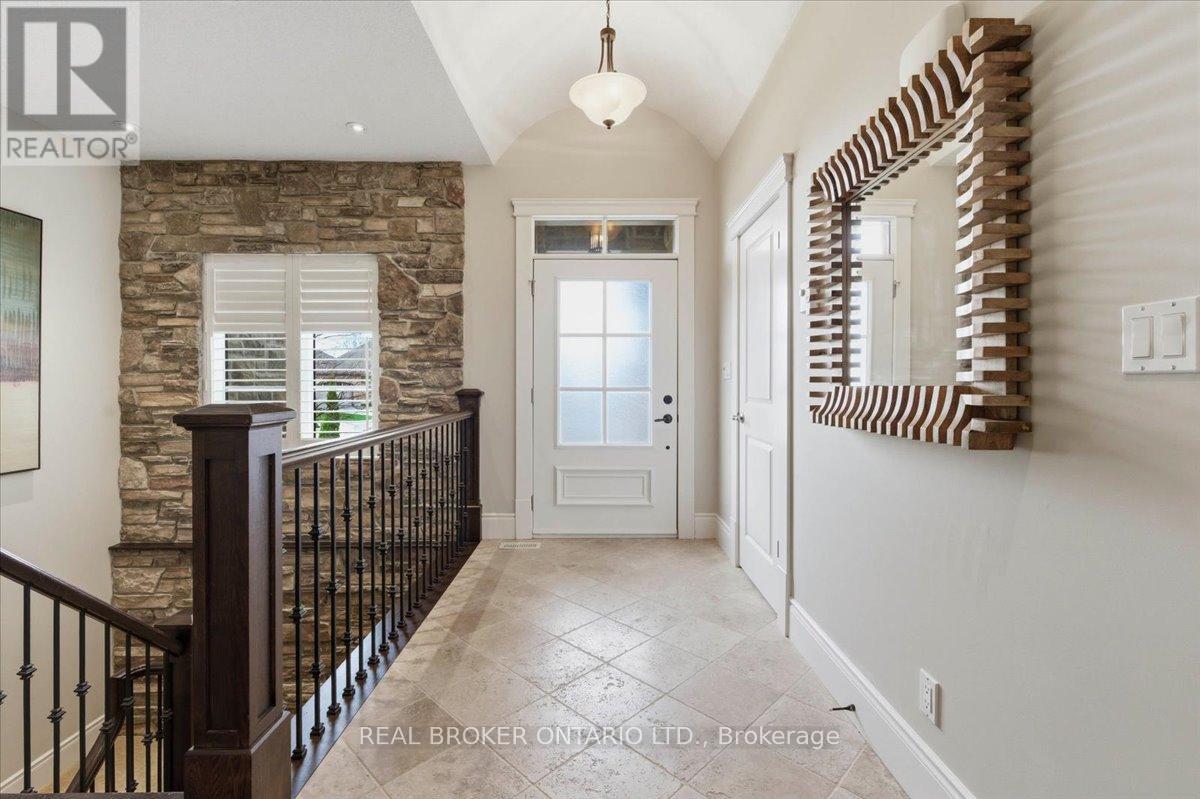 945 RIVERSTONE COURT, Kitchener, Ontario, N2P0A3 — Photo 4