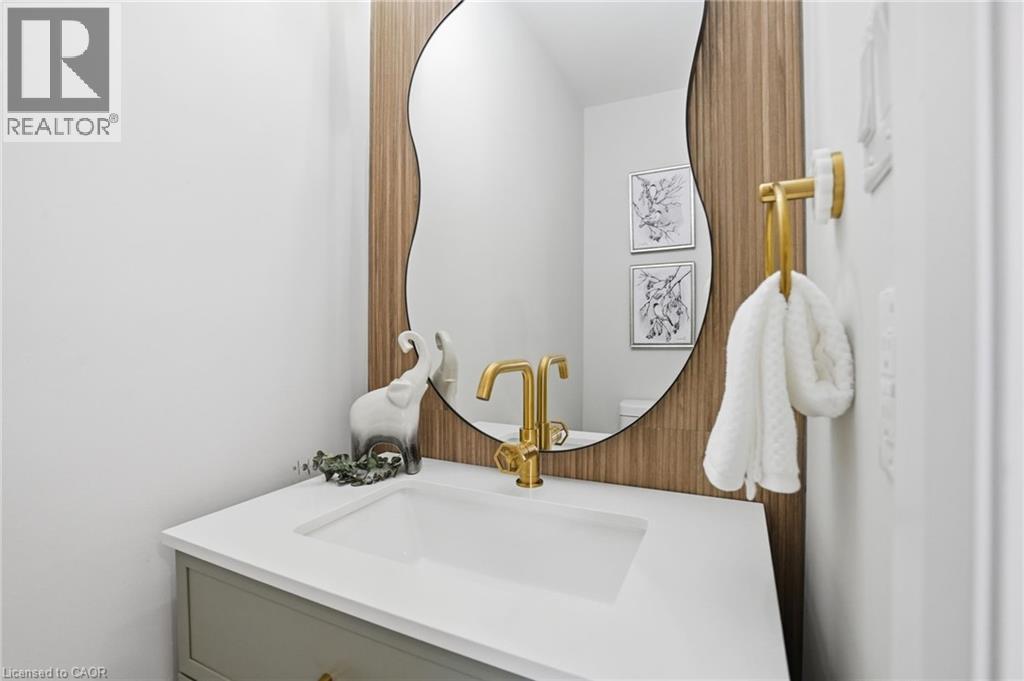 8 CHUDLEIGH Street, Waterdown, Ontario, L9H7E4 — Photo 17