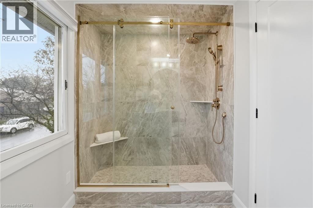 8 CHUDLEIGH Street, Waterdown, Ontario, L9H7E4 — Photo 23