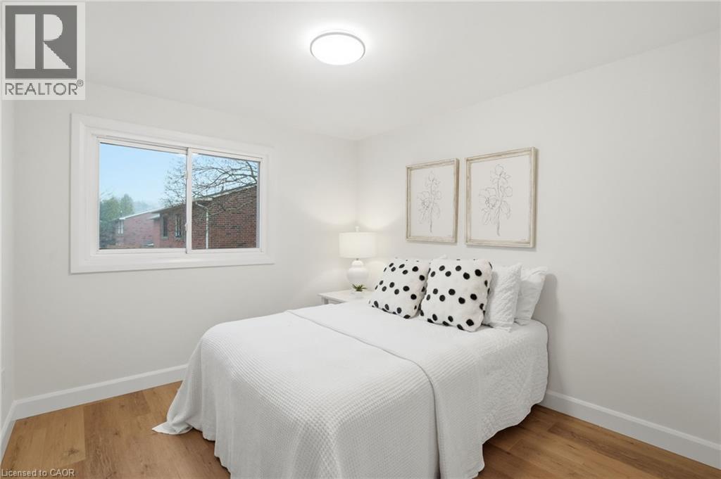 8 CHUDLEIGH Street, Waterdown, Ontario, L9H7E4 — Photo 24