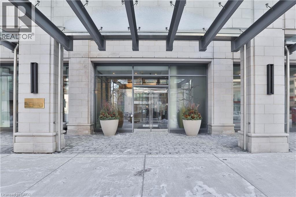 2060 LAKESHORE Road Unit# 304, Burlington, Ontario, L7R0G2 — Photo 4