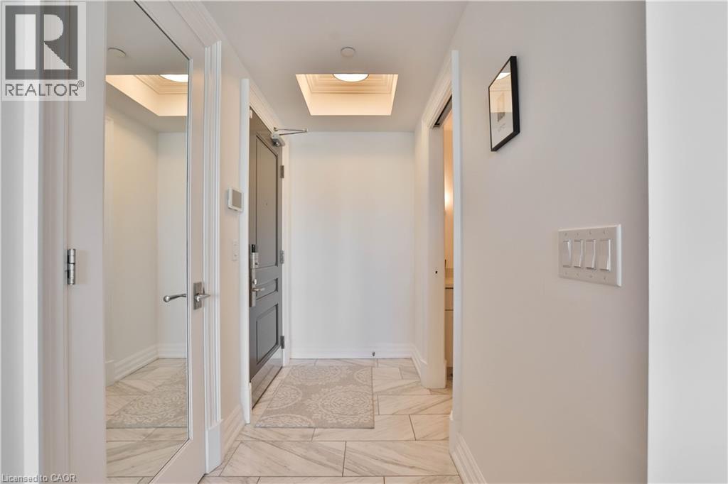 2060 LAKESHORE Road Unit# 304, Burlington, Ontario, L7R0G2 — Photo 5