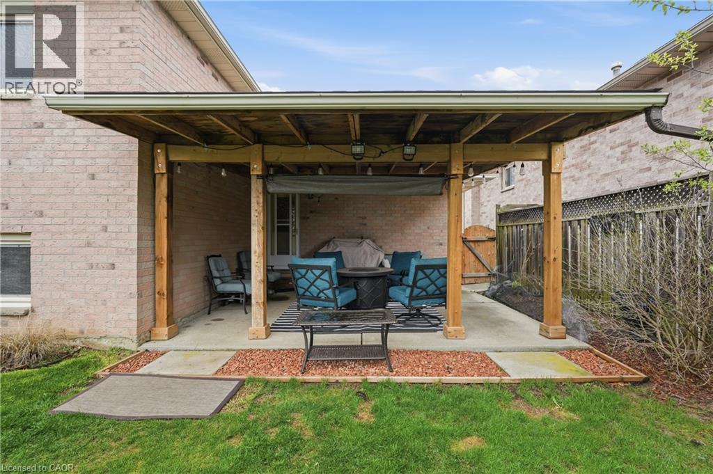 32 HOBART Crescent, Brantford, Ontario, N3P1V6 — Photo 24
