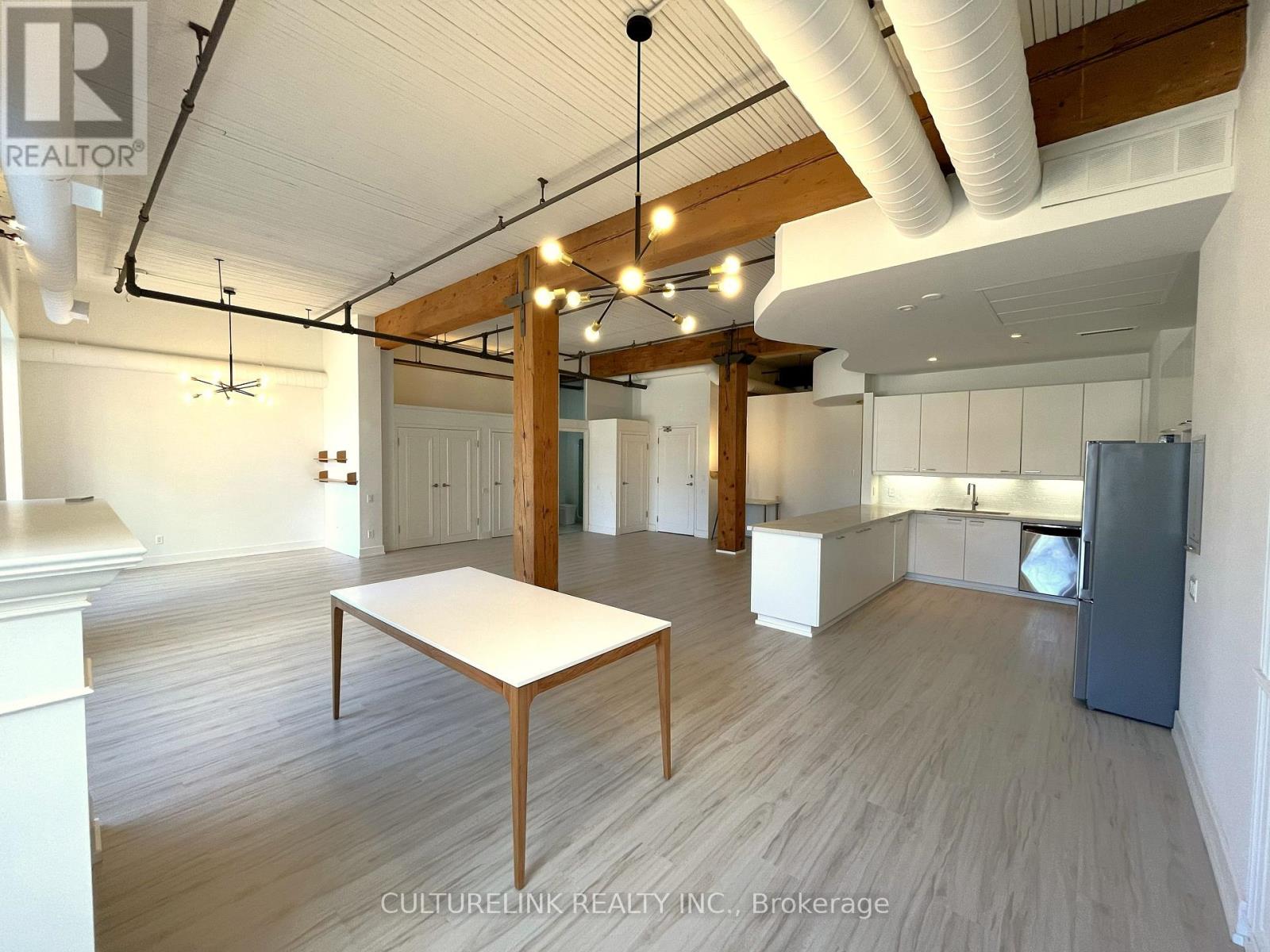 201 - 781 KING STREET W, Toronto (Niagara), Ontario, M5V3L5 — Photo 3