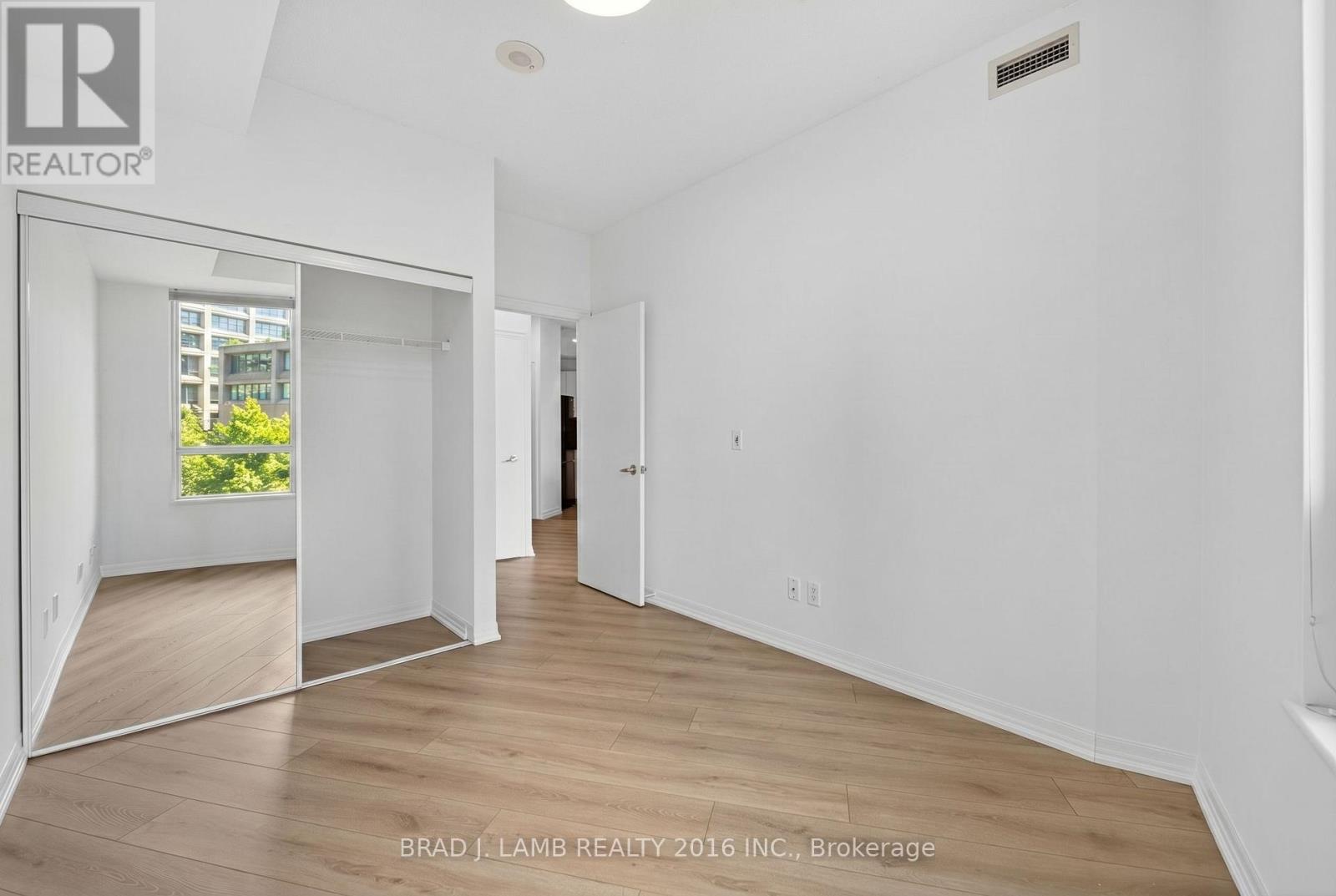 310 - 16 YONGE STREET, Toronto (Waterfront Communities), Ontario, M5E2A1 — Photo 8