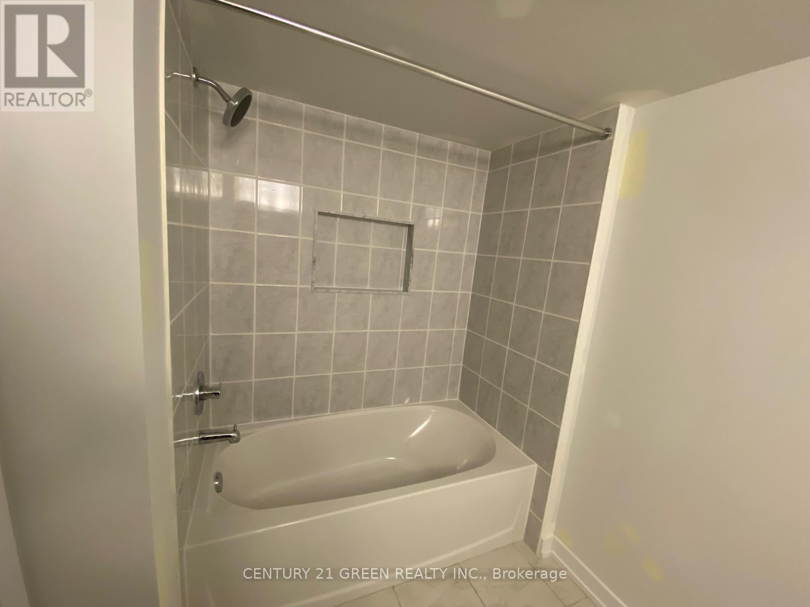 LOWER - 29 DANIELLE MOORE CIRCLE, Toronto (Bendale), Ontario, M1P3S5 — Photo 6