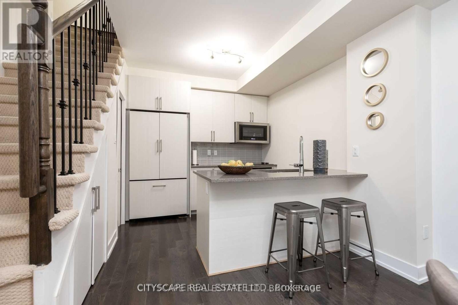 1060 LANSDOWNE AVENUE, Toronto (Dovercourt-Wallace Emerson-Junction), Ontario, M5E0A9 — Photo 6