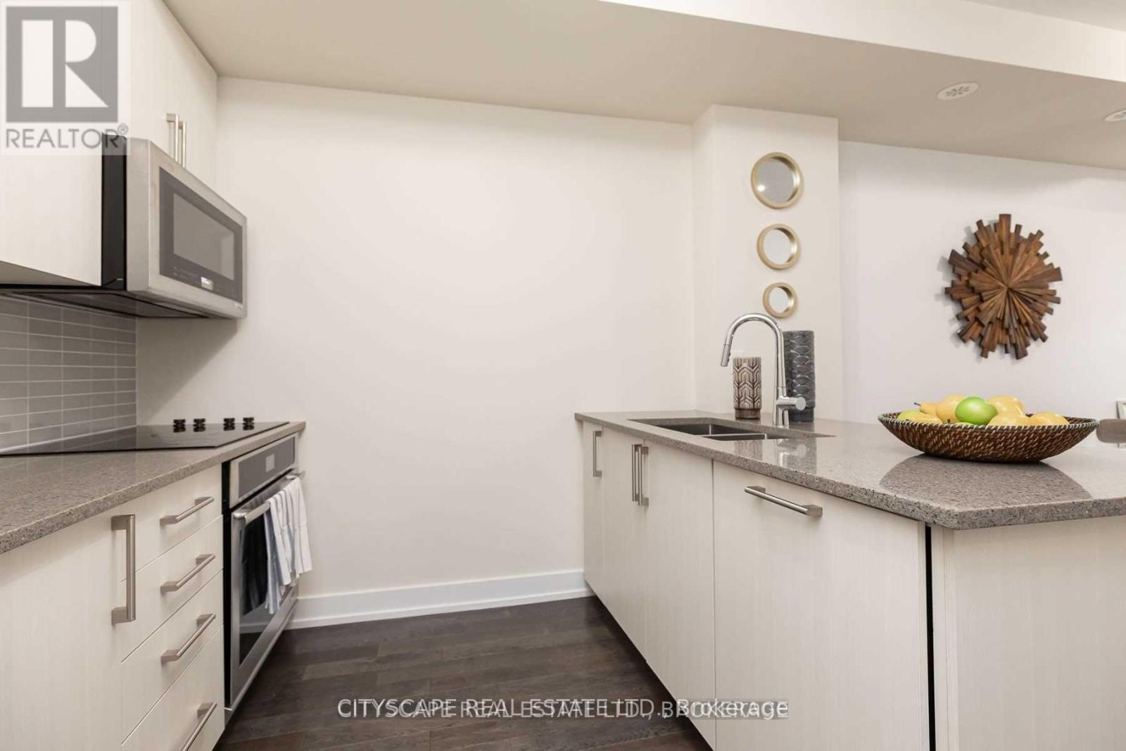 1060 LANSDOWNE AVENUE, Toronto (Dovercourt-Wallace Emerson-Junction), Ontario, M5E0A9 — Photo 7