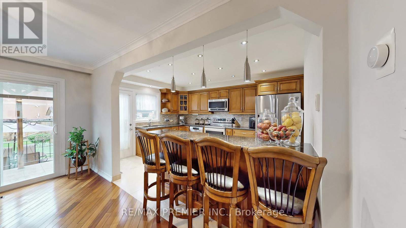 9 TILDEN CRESCENT, Toronto (Humber Heights), Ontario, M9P1V6 — Photo 11