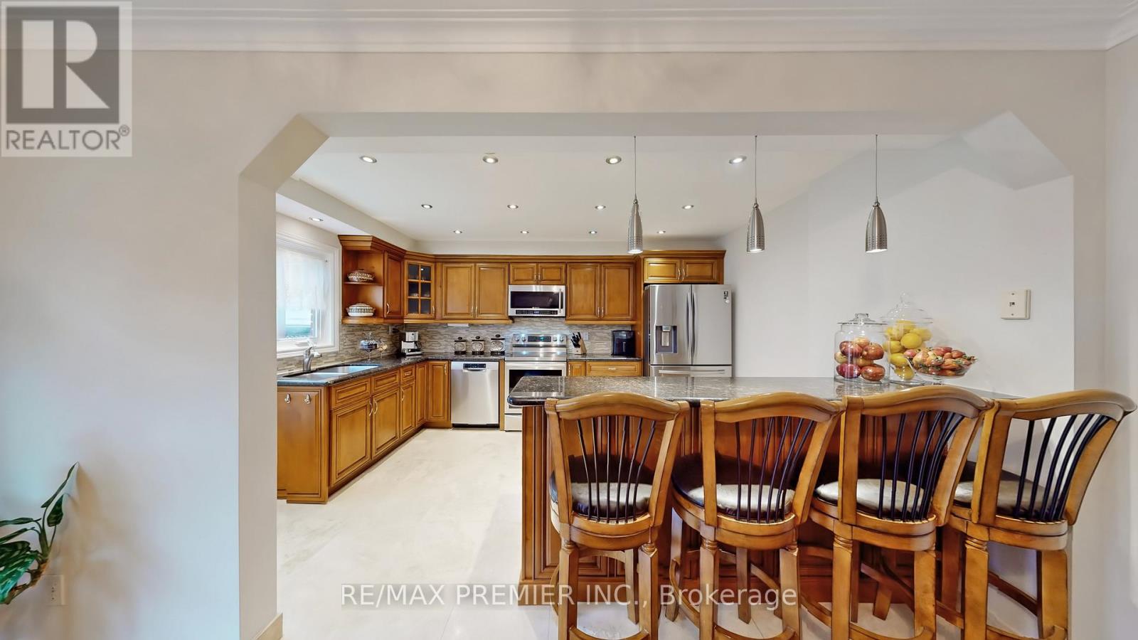 9 TILDEN CRESCENT, Toronto (Humber Heights), Ontario, M9P1V6 — Photo 12