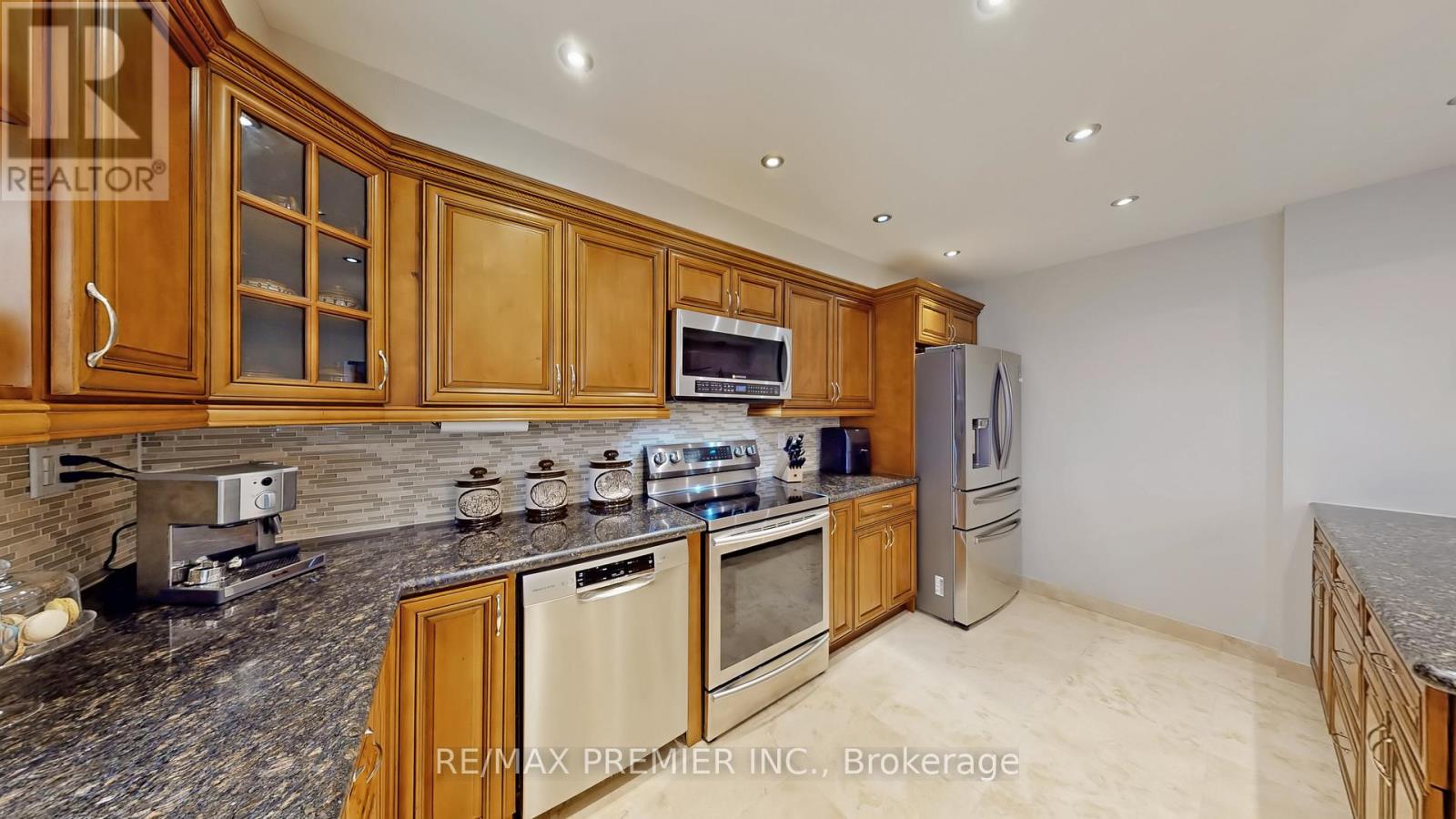 9 TILDEN CRESCENT, Toronto (Humber Heights), Ontario, M9P1V6 — Photo 13