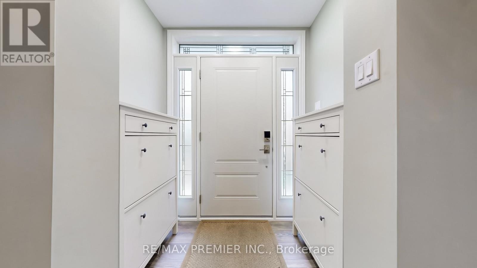 9 TILDEN CRESCENT, Toronto (Humber Heights), Ontario, M9P1V6 — Photo 3