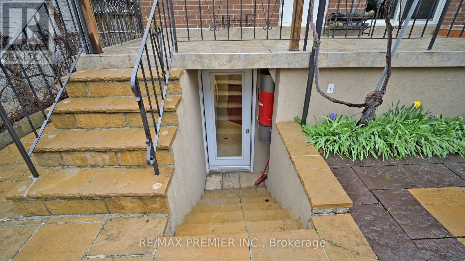 9 TILDEN CRESCENT, Toronto (Humber Heights), Ontario, M9P1V6 — Photo 37