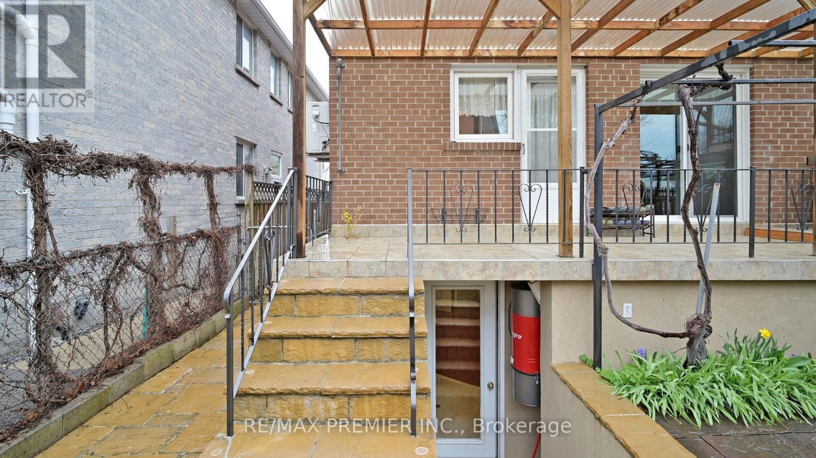 9 TILDEN CRESCENT, Toronto (Humber Heights), Ontario, M9P1V6 — Photo 38