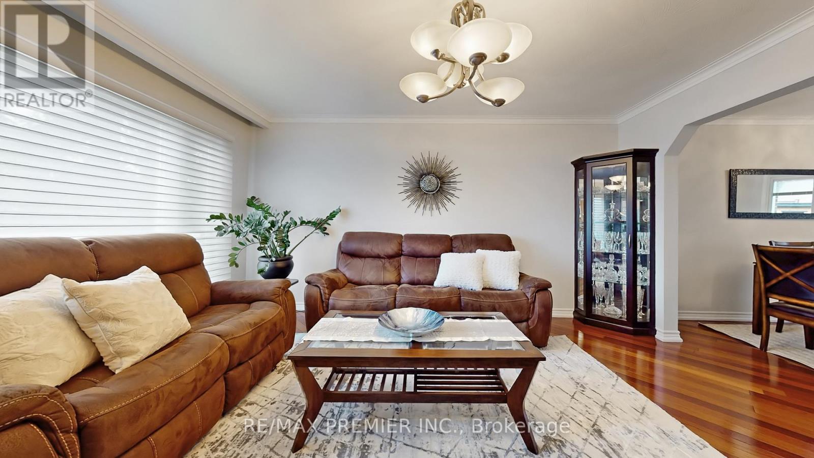 9 TILDEN CRESCENT, Toronto (Humber Heights), Ontario, M9P1V6 — Photo 5