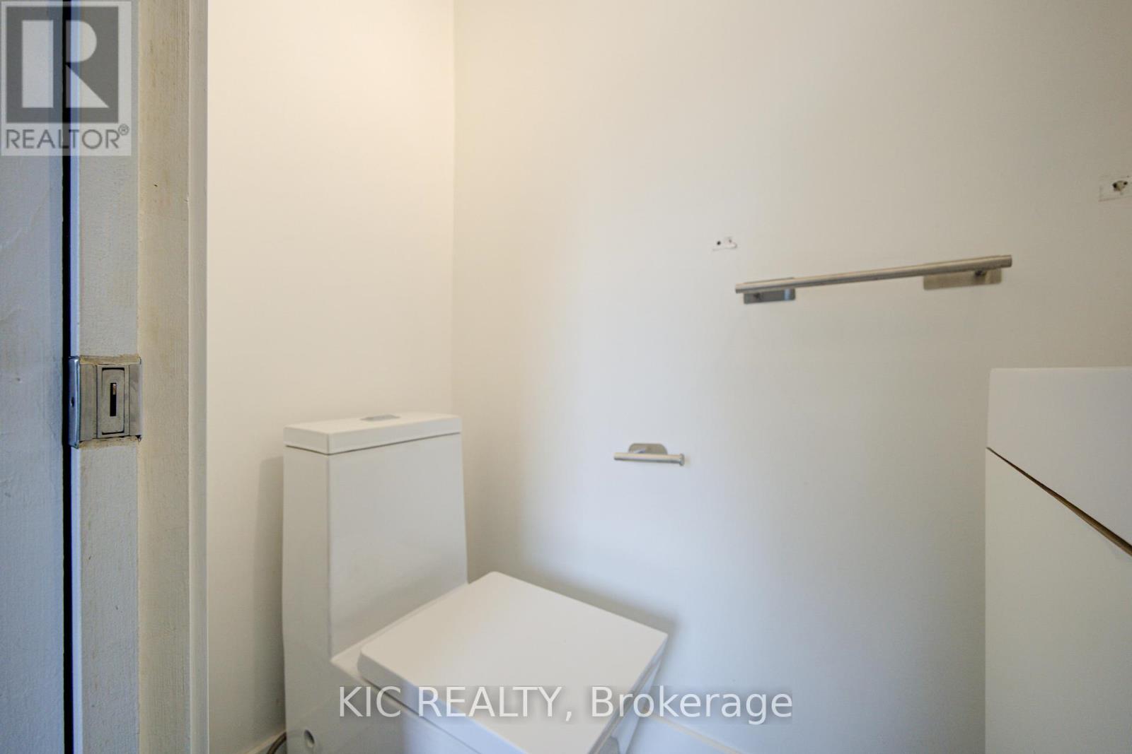 35 MONTCALM AVENUE, Toronto (Briar Hill-Belgravia), Ontario, M6E4N2 — Photo 17