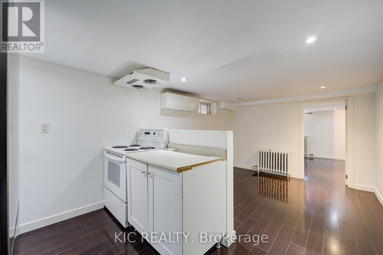 35 MONTCALM AVENUE, Toronto (Briar Hill-Belgravia), Ontario, M6E4N2 — Photo 20