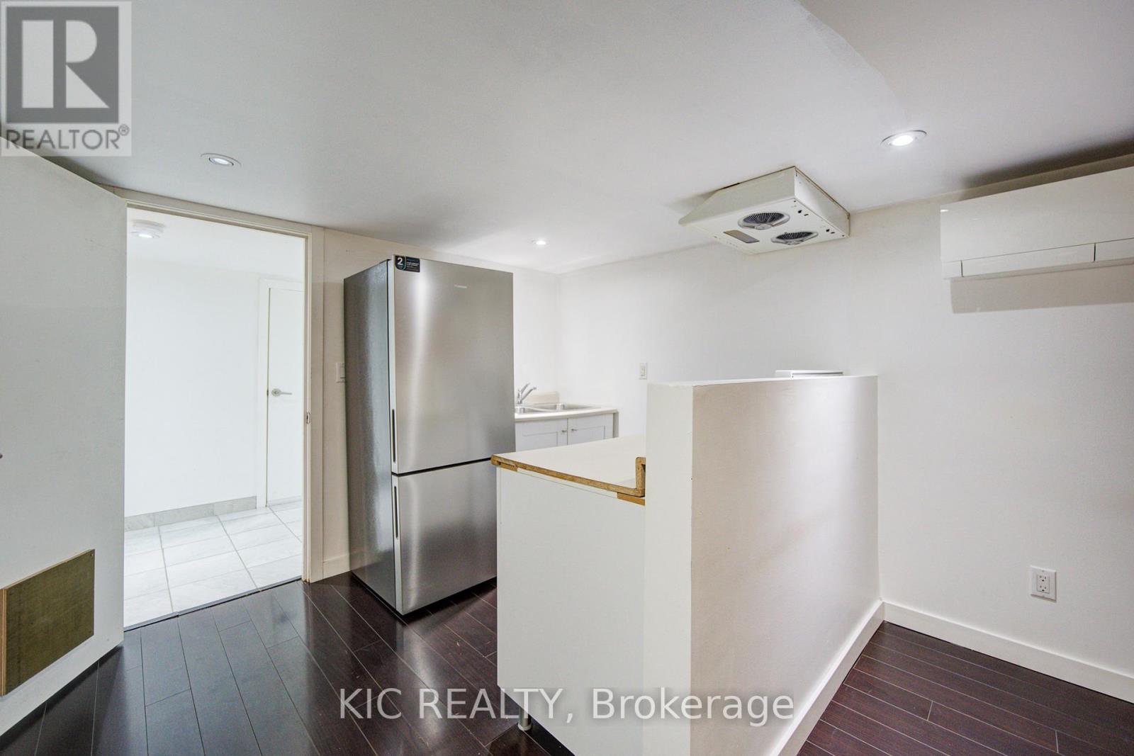 35 MONTCALM AVENUE, Toronto (Briar Hill-Belgravia), Ontario, M6E4N2 — Photo 23